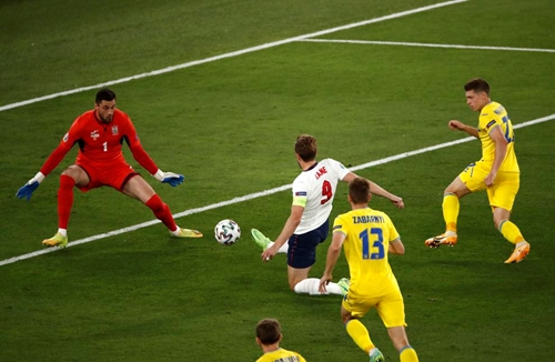 Anh 4 - 0 Ukraine: “Tam sư” thị uy sức mạnh